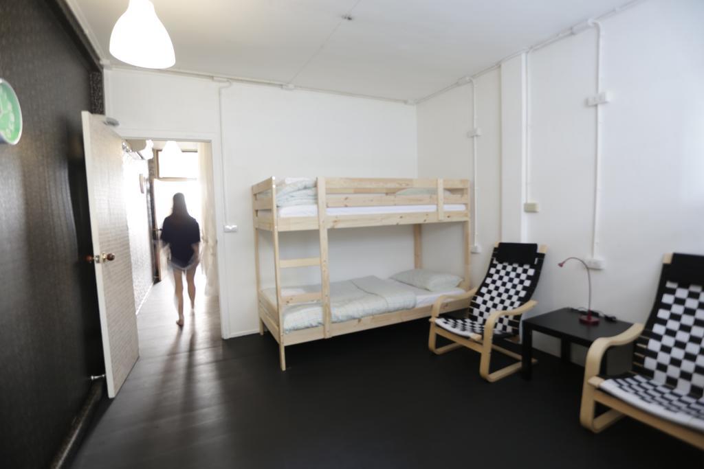 Tiger Lily Hostel Bangkok Habitación foto